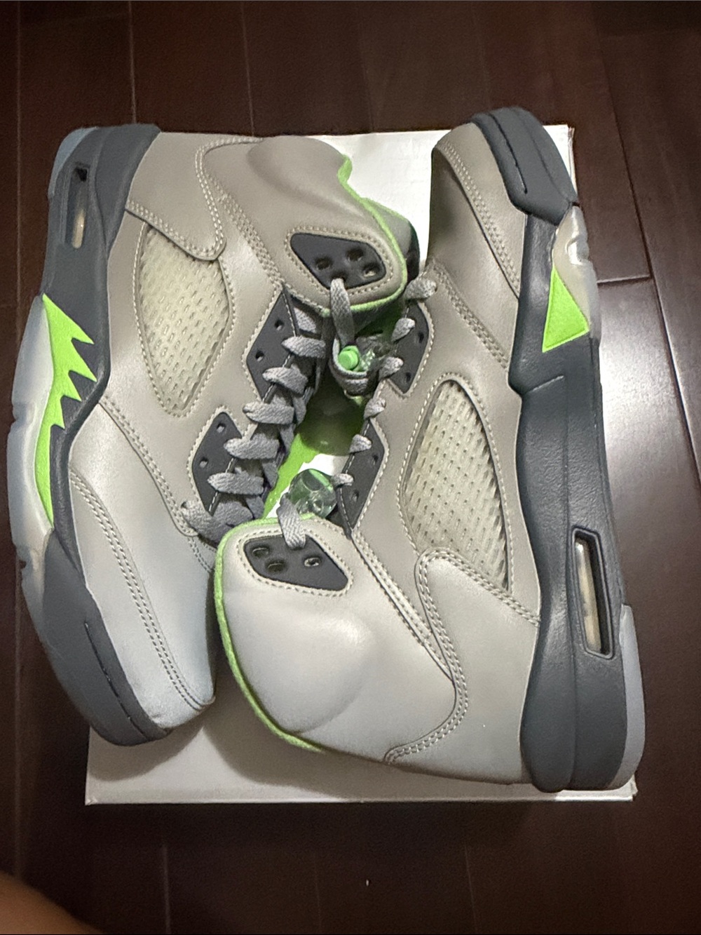 Air Jordon retro 5 silver/green/grey 
Size 8.5